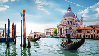 San Clemente Palace, Venice