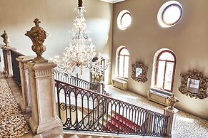 San Clemente Palace, Venice