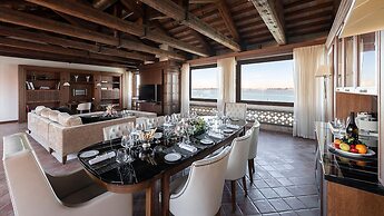 San Clemente Palace, Venice