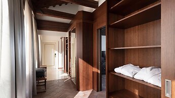 San Clemente Palace, Venice