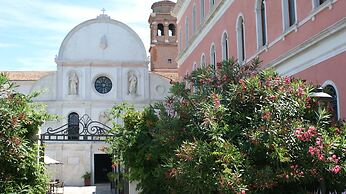 San Clemente Palace, Venice
