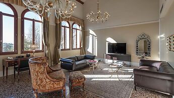 San Clemente Palace, Venice