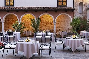 San Clemente Palace, Venice
