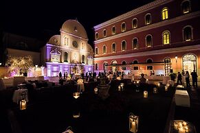 San Clemente Palace, Venice