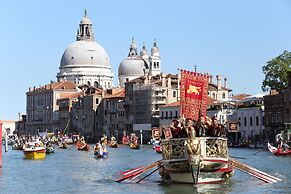 San Clemente Palace, Venice