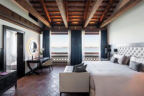 San Clemente Palace, Venice