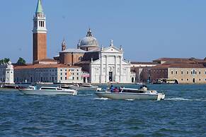 San Clemente Palace, Venice