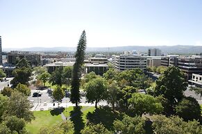 Mantra Hindmarsh Square Adelaide