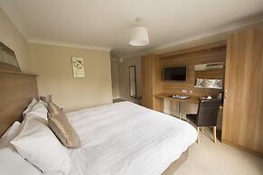 Riverside Hotel