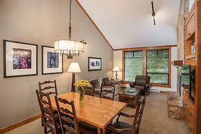 First Tracks Lodge, by Lodging Ovations