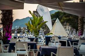Lloyd's Baia Hotel