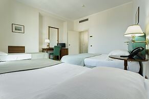Lloyd's Baia Hotel