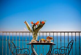 Lloyd's Baia Hotel