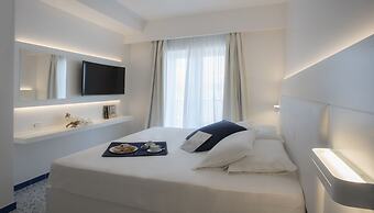 Lloyd's Baia Hotel