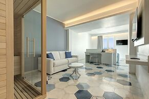 Lloyd's Baia Hotel