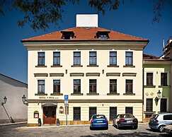 Hotel U Páva