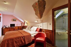 Hotel U Páva