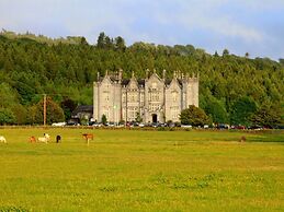 Kinnitty Castle Hotel