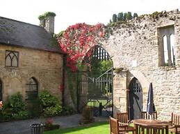 Kinnitty Castle Hotel