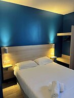 Kyriad Direct Dreux