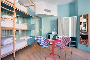 Hostel Ozz Nice
