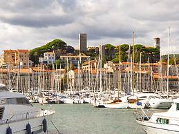 Radisson Hotel Cannes Seaside