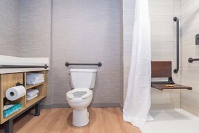 Sandman Signature Surrey-Guildford Suites