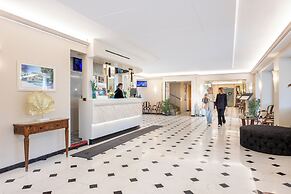 Hotel Metropole