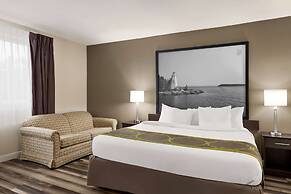 Super 8 by Wyndham Sarnia ON