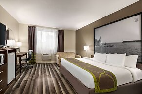 Super 8 by Wyndham Sarnia ON