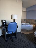 Super 8 by Wyndham Swan River MB