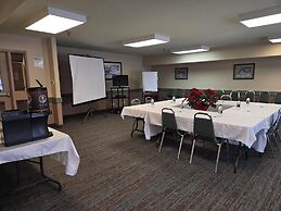 Super 8 by Wyndham Swan River MB
