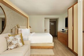 Courtyard by Marriott Isla Verde Beach Resort