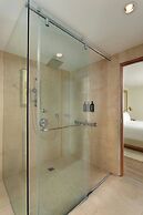 Courtyard by Marriott Isla Verde Beach Resort