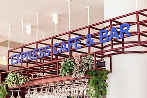 Holiday Inn Express Antwerp City-North by IHG