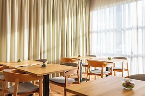 Holiday Inn Express Antwerp City-North by IHG