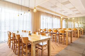 Holiday Inn Express Antwerp City-North by IHG