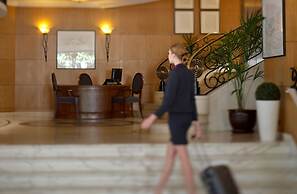 Radisson BLU Martinez Hotel, Beirut