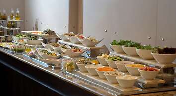 Radisson BLU Martinez Hotel, Beirut