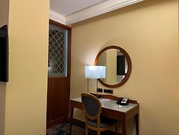 Radisson BLU Martinez Hotel, Beirut