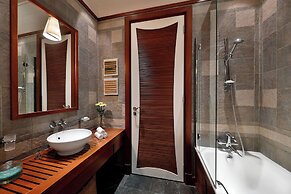 The Ritz-Carlton, Bahrain