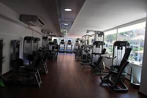 Grand Kadri Hotel