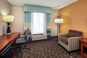 Hampton Inn & Suites by Hilton Toronto Airport