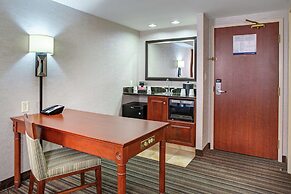 Hampton Inn & Suites by Hilton Toronto Airport