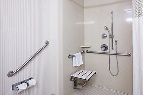 Hampton Inn & Suites by Hilton Toronto Airport