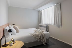 Oaks Perth Hotel
