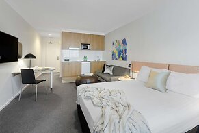 Oaks Perth Hotel