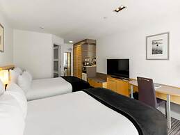 Novotel Queenstown Lakeside