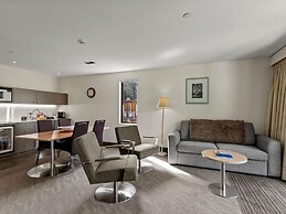Novotel Queenstown Lakeside