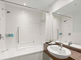 Novotel Queenstown Lakeside